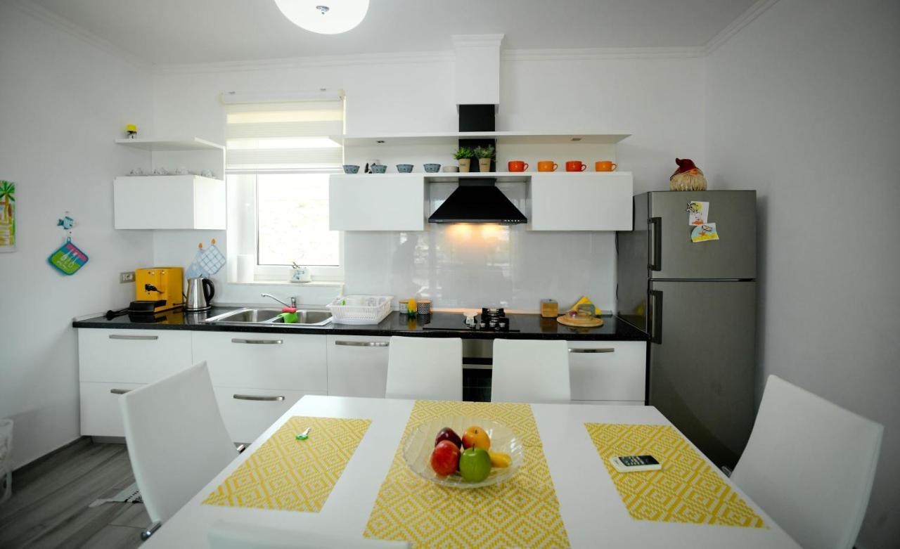 Vila Rina At Aquamarine Residence Влёра Экстерьер фото