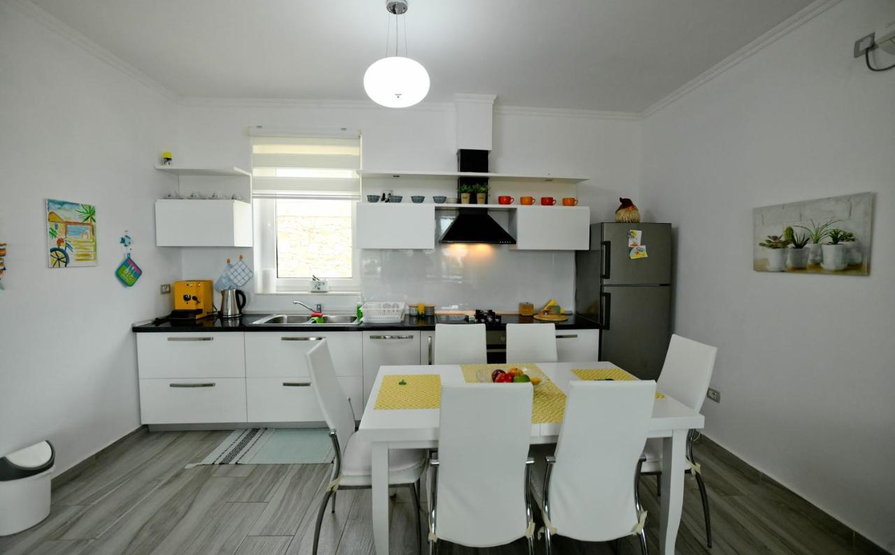 Vila Rina At Aquamarine Residence Влёра Экстерьер фото