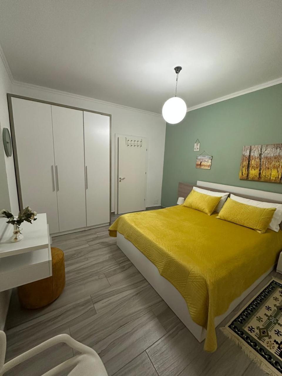 Vila Rina At Aquamarine Residence Влёра Экстерьер фото